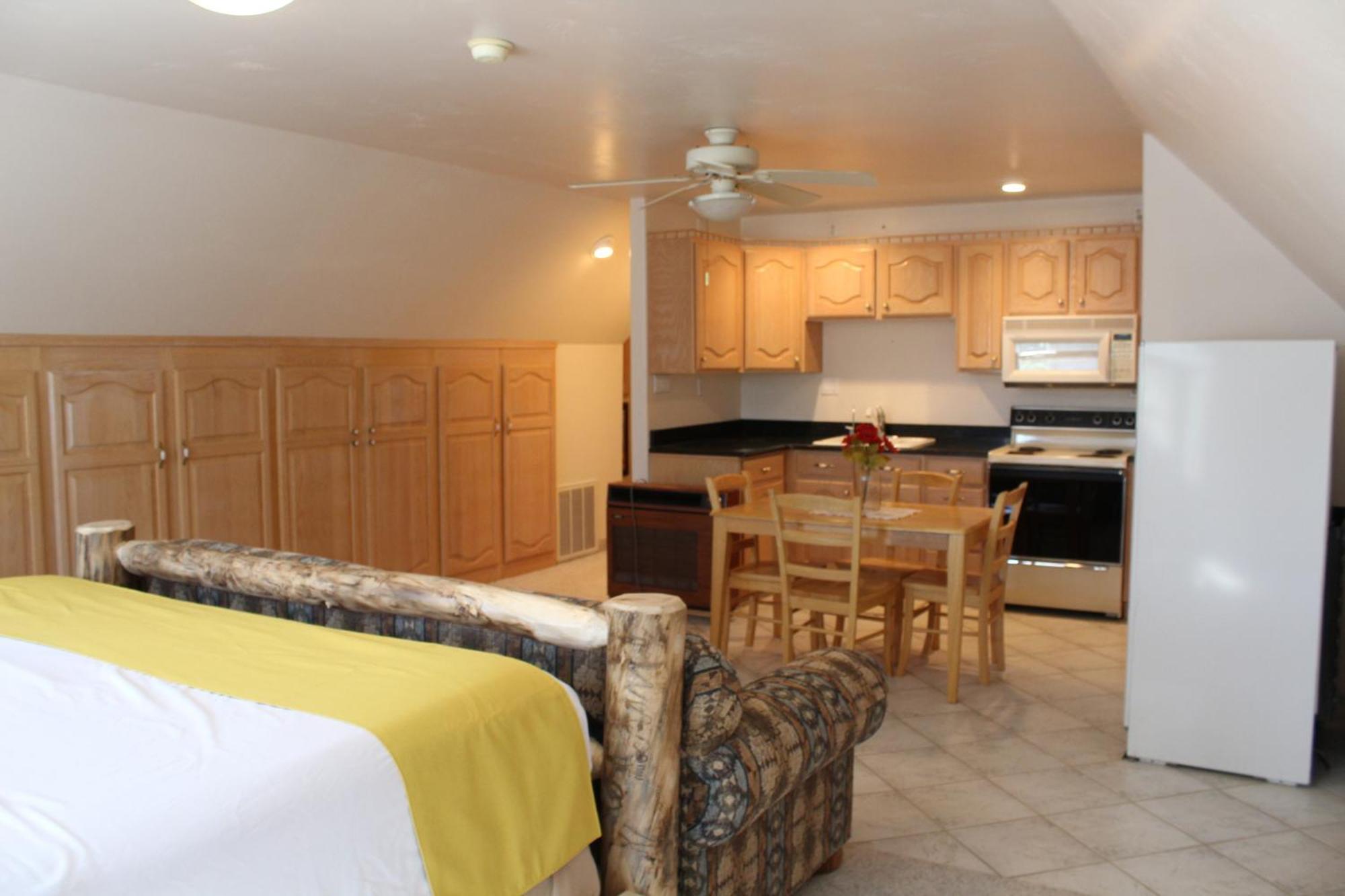 สวอลโลว์ โคฟ Bed & Breakfast Panaca ห้อง รูปภาพ